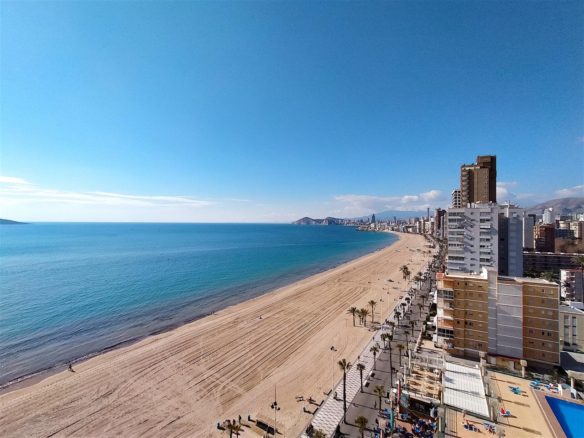Appartement Torre Yago uitzicht over Levante strand