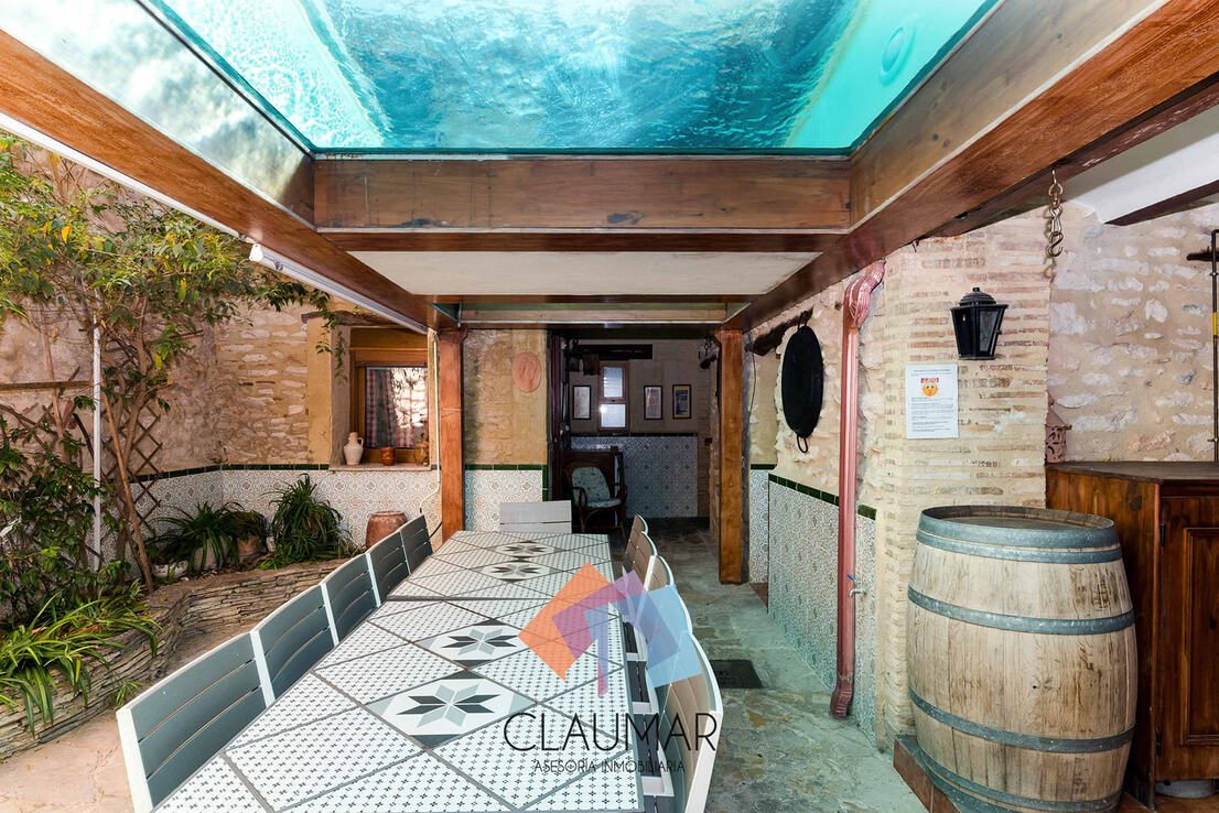 El Palomar rustiek huis Casa Rural met glazen zwembad