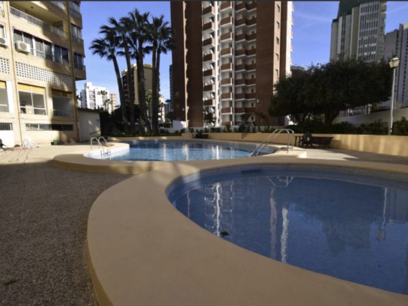 zwembad Appartement Karola Benidorm Levante